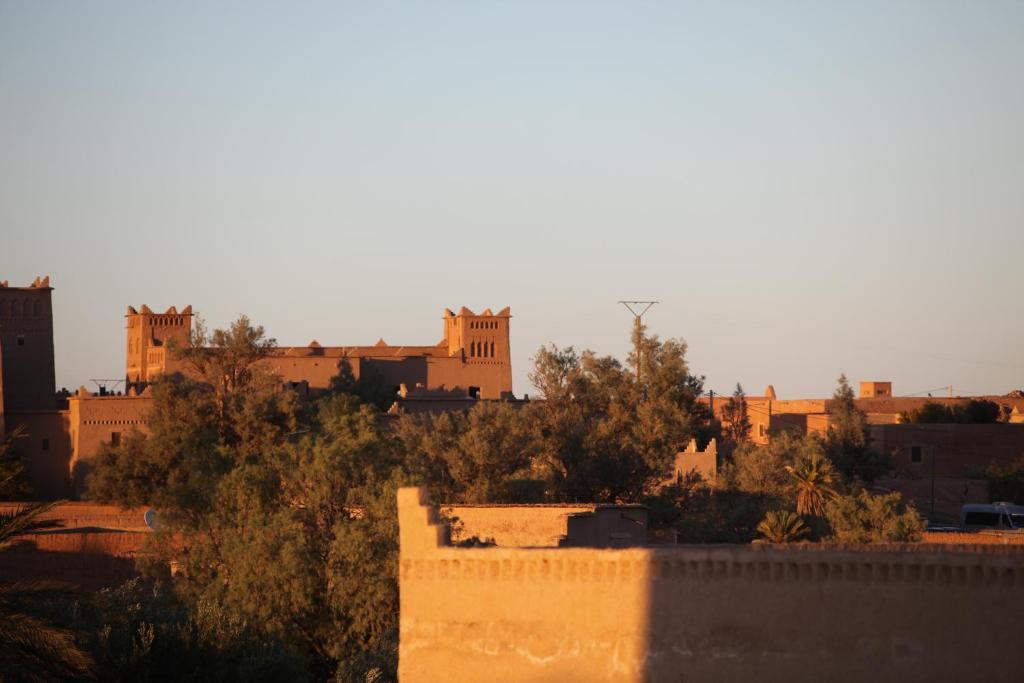 Auberge Famille Benmoro Skoura Exterior foto